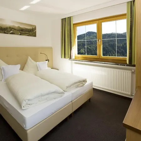 Haus Deiser Apartman *